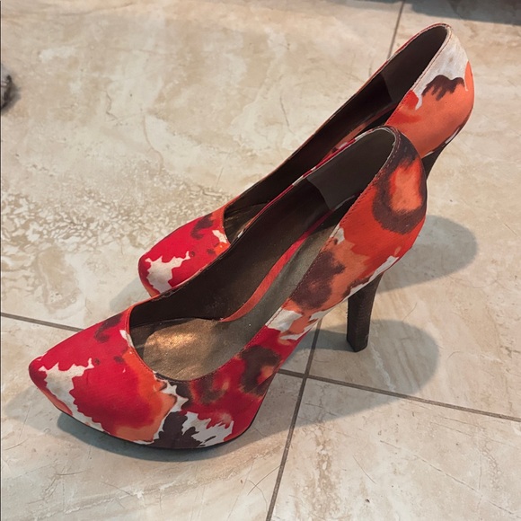 Carlos Santana 4.5" Platonic - Picture 2 of 3